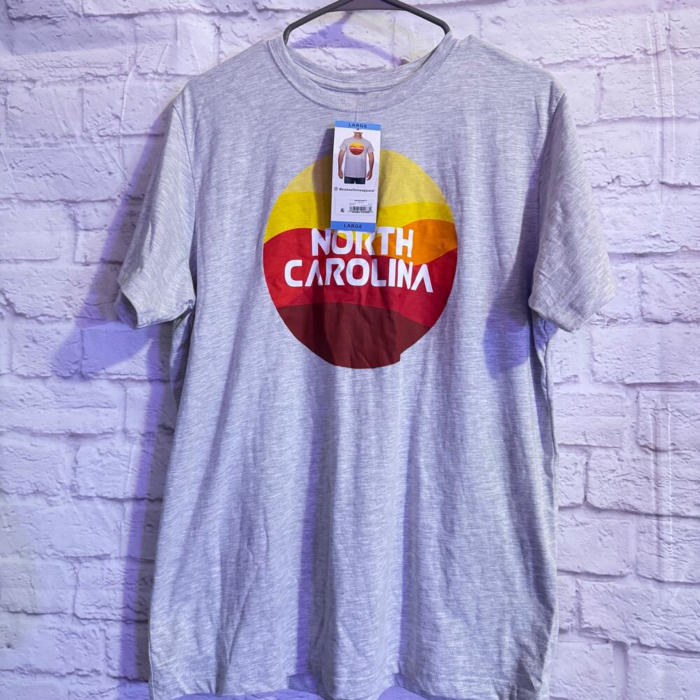 North Carolina T Shirt SZ L ***NWT***